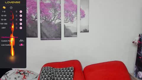 Snapshot of alex_wandhot chatting on 12-17-25, 12:44 Alex WandHot online show from 12-17-25, 12:44