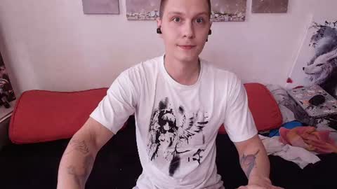 Snapshot of alex_wandhot chatting on 06-16-26, 06:38 Alex WandHot online show from 06-16-26, 06:38
