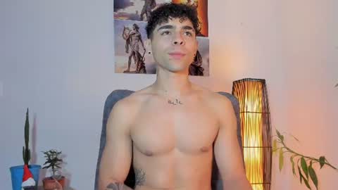 Snapshot of alex_zt7 chatting on 06-13-26, 04:27 x online show from 06-13-26, 04:27
