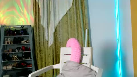 Snapshot of alexa472 chatting on 07-05-26, 11:45 Alexa online show from 07-05-26, 11:45