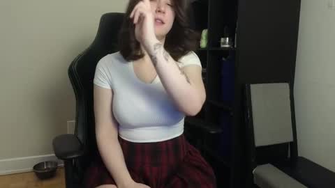 Snapshot of alexa_dream chatting on 01-30-25, 12:50 dont be afraid to click social media link its working just click on that online show from 01-30-25, 12:50