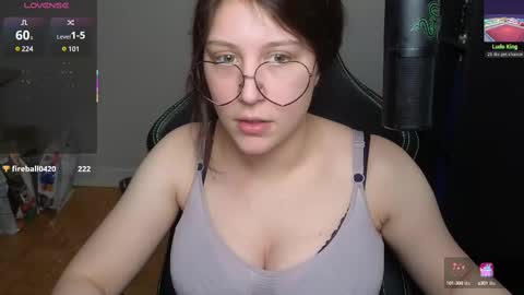 Snapshot of alexa_dream chatting on 02-13-25, 03:50 dont be afraid to click social media link its working just click on that online show from 02-13-25, 03:50