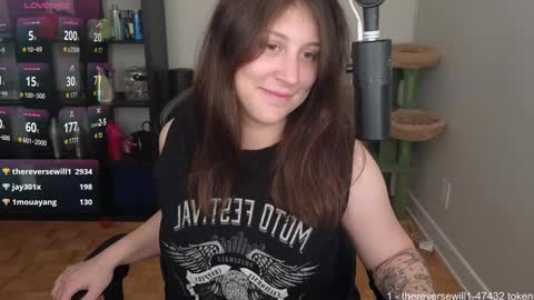 Snapshot of alexa_dream chatting on 09-30-25, 11:43 dont be afraid to click social media link its working just click on that online show from 09-30-25, 11:43