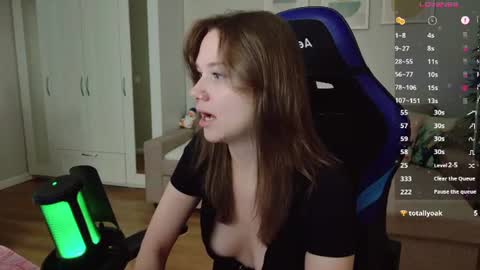 Snapshot of alexa_feels chatting on 07-10-26, 04:20 Little Duck homie online show from 07-10-26, 04:20
