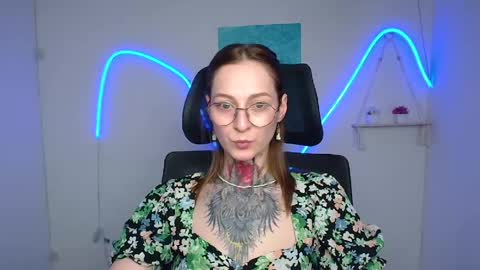 Snapshot of alexa_kittie chatting on 05-07-26, 11:48 Alexa online show from 05-07-26, 11:48