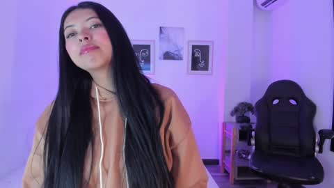 Snapshot of alexa_millers_ chatting on 01-29-25, 04:26 Alexa Millers online show from 01-29-25, 04:26