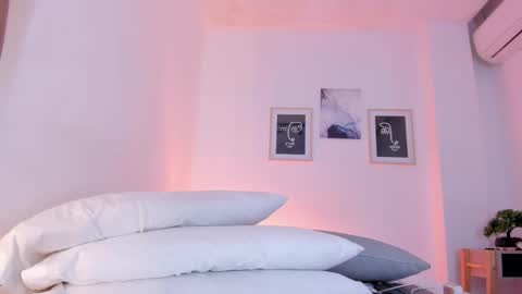 Snapshot of alexa_millers_ chatting on 09-25-25, 04:27 Alexa Millers online show from 09-25-25, 04:27