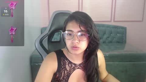 Snapshot of alexa_romero_t chatting on 09-24-25, 11:46 Alexandra online show from 09-24-25, 11:46