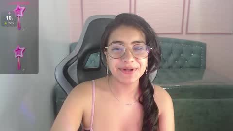 Snapshot of alexa_romero_t chatting on 09-25-25, 11:36 Alexandra online show from 09-25-25, 11:36