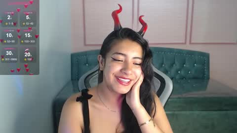 Snapshot of alexa_romero_t chatting on 10-18-25, 12:17 Alexandra online show from 10-18-25, 12:17