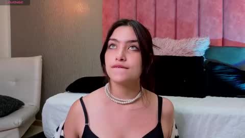 Alexa Thaylor online show from 12-15-25, 02:54