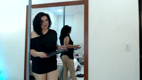 Alexaa sanz online show from 05-28-26, 05:54