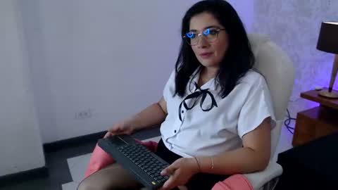 Alexaa sanz online show from 06-20-26, 06:00