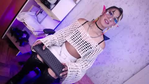 alexaavandercloude online show from 04-17-26, 12:30