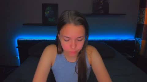 angel online show from 05-28-26, 01:36
