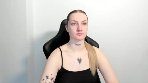 Snapshot of alexafragile chatting on 06-01-26, 11:34 Alexa online show from 06-01-26, 11:34
