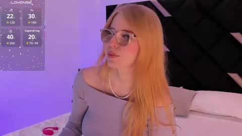 Snapshot of alexahandler chatting on 09-16-25, 04:02 Alexa Handler online show from 09-16-25, 04:02