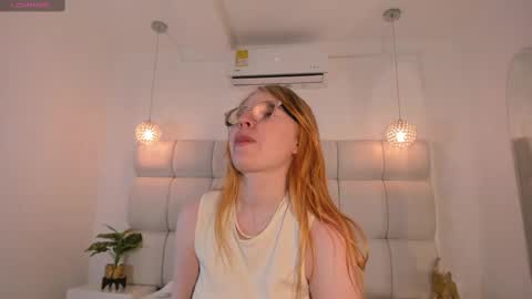 Snapshot of alexahandler chatting on 10-19-25, 03:51 Alexa Handler online show from 10-19-25, 03:51