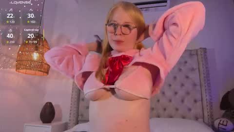 Snapshot of alexahandler chatting on 11-27-25, 07:49 Alexa Handler online show from 11-27-25, 07:49