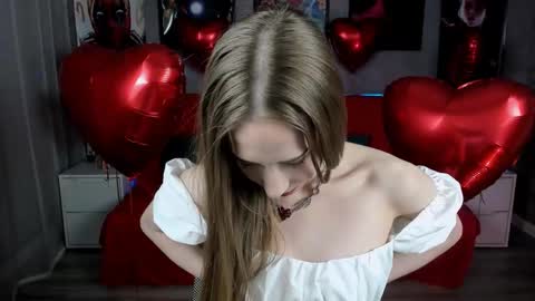 Snapshot of alexaharmon chatting on 02-14-25, 07:44 AlexaHarmon online show from 02-14-25, 07:44