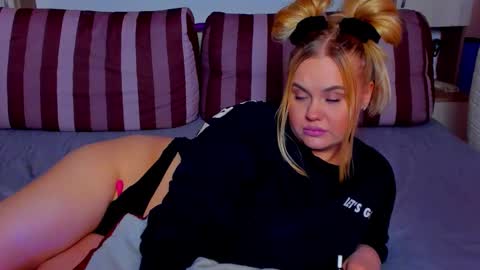 AlexaLaVibes online show from 04-14-26, 07:58