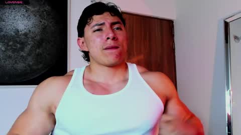 Snapshot of alexander_classy chatting on 05-17-26, 01:47 Alex online show from 05-17-26, 01:47
