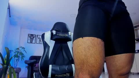 Snapshot of alexander_collin_ chatting on 01-17-25, 01:03 Alex Collin online show from 01-17-25, 01:03