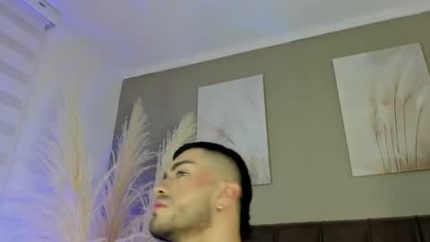 Snapshot of alexander_diiaz chatting on 06-01-26, 01:57 Alexander Diaz online show from 06-01-26, 01:57