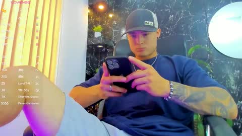 Alexander online show from 09-26-25, 01:37