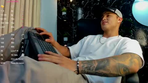 Alexander online show from 10-06-25, 02:58