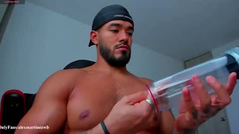 Onlyfansalexmartinezwb  Instagram alexwbmartinez  Twitter martinezcb937 online show from 04-18-26, 07:07