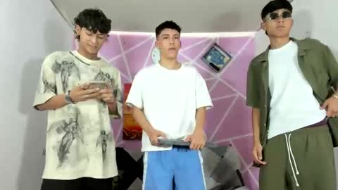 chicos hot online show from 02-02-25, 07:14