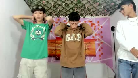 chicos hot online show from 02-13-25, 07:10