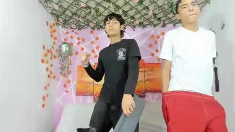 chicos hot online show from 02-25-25, 01:20