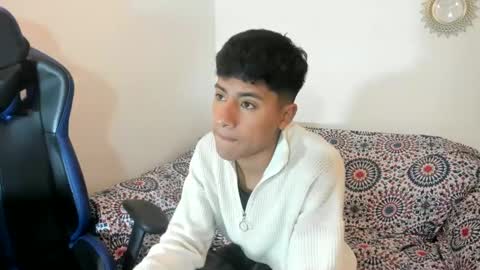 chicos hot online show from 09-10-25, 02:06