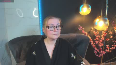 Alexandra online show from 12-20-24, 08:01