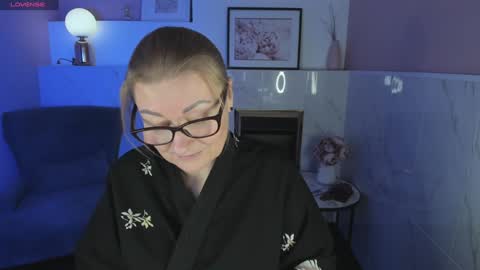 Alexandra online show from 01-03-25, 04:37