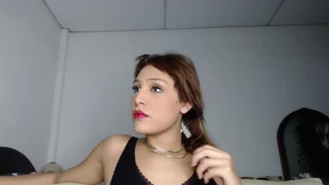 Snapshot of alexandra_lorens chatting on 09-18-25, 08:33 geo online show from 09-18-25, 08:33