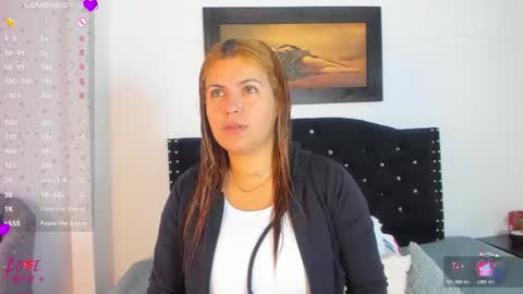Snapshot of alexandra_torress chatting on 12-21-25, 11:50 alexandra online show from 12-21-25, 11:50
