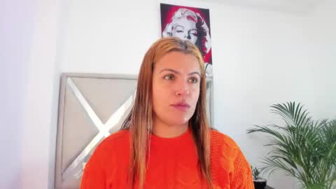 Snapshot of alexandra_torress chatting on 01-14-26, 12:11 alexandra online show from 01-14-26, 12:11