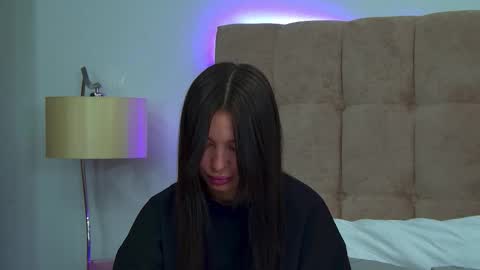 AlexandraBloom online show from 11-08-25, 06:24