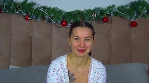 AlexandraBloom online show from 12-14-25, 06:23