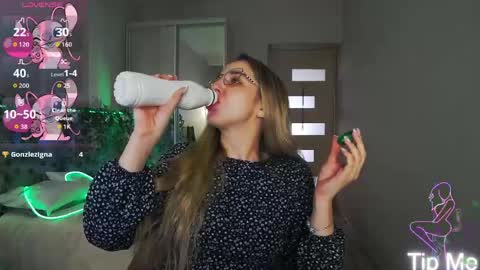 alexandracandy online show from 05-12-26, 01:52