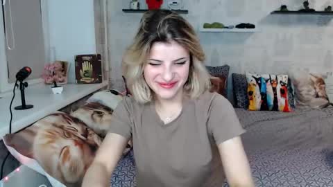 Snapshot of alexandraermes chatting on 06-21-26, 10:12 AlexandraErmes online show from 06-21-26, 10:12