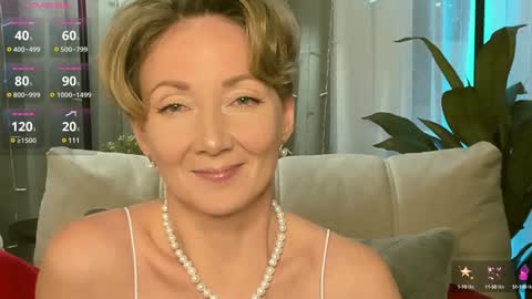 Snapshot of alexandrafix chatting on 01-26-25, 01:25 Alexandra online show from 01-26-25, 01:25