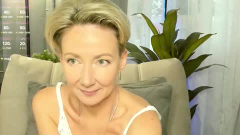 Snapshot of alexandrafix chatting on 09-12-25, 01:11 Alexandra online show from 09-12-25, 01:11