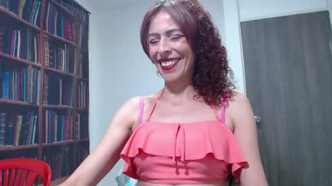 Snapshot of alexandrahornysexi chatting on 12-18-24, 10:35 alexandra online show from 12-18-24, 10:35