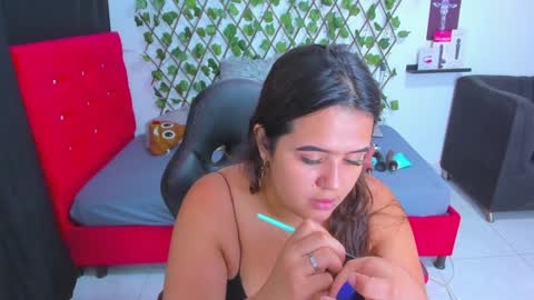 Snapshot of alexandramaravilla chatting on 12-22-24, 01:12 ALEXANDRA online show from 12-22-24, 01:12