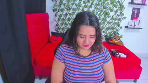 Snapshot of alexandramaravilla chatting on 01-11-25, 11:35 ALEXANDRA online show from 01-11-25, 11:35