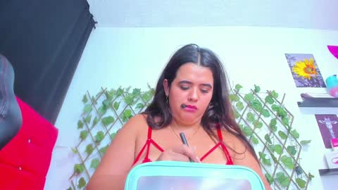 Snapshot of alexandramaravilla chatting on 01-14-25, 10:06 ALEXANDRA online show from 01-14-25, 10:06